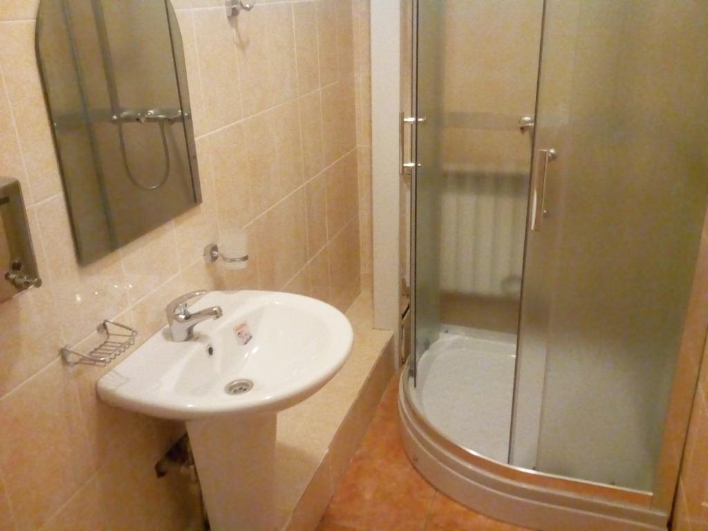 Nursat Guest House Nur-Sultan  Exterior photo